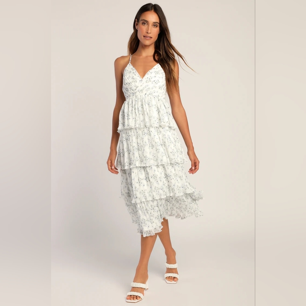 NWT Lulus Ruffled White Floral Dress